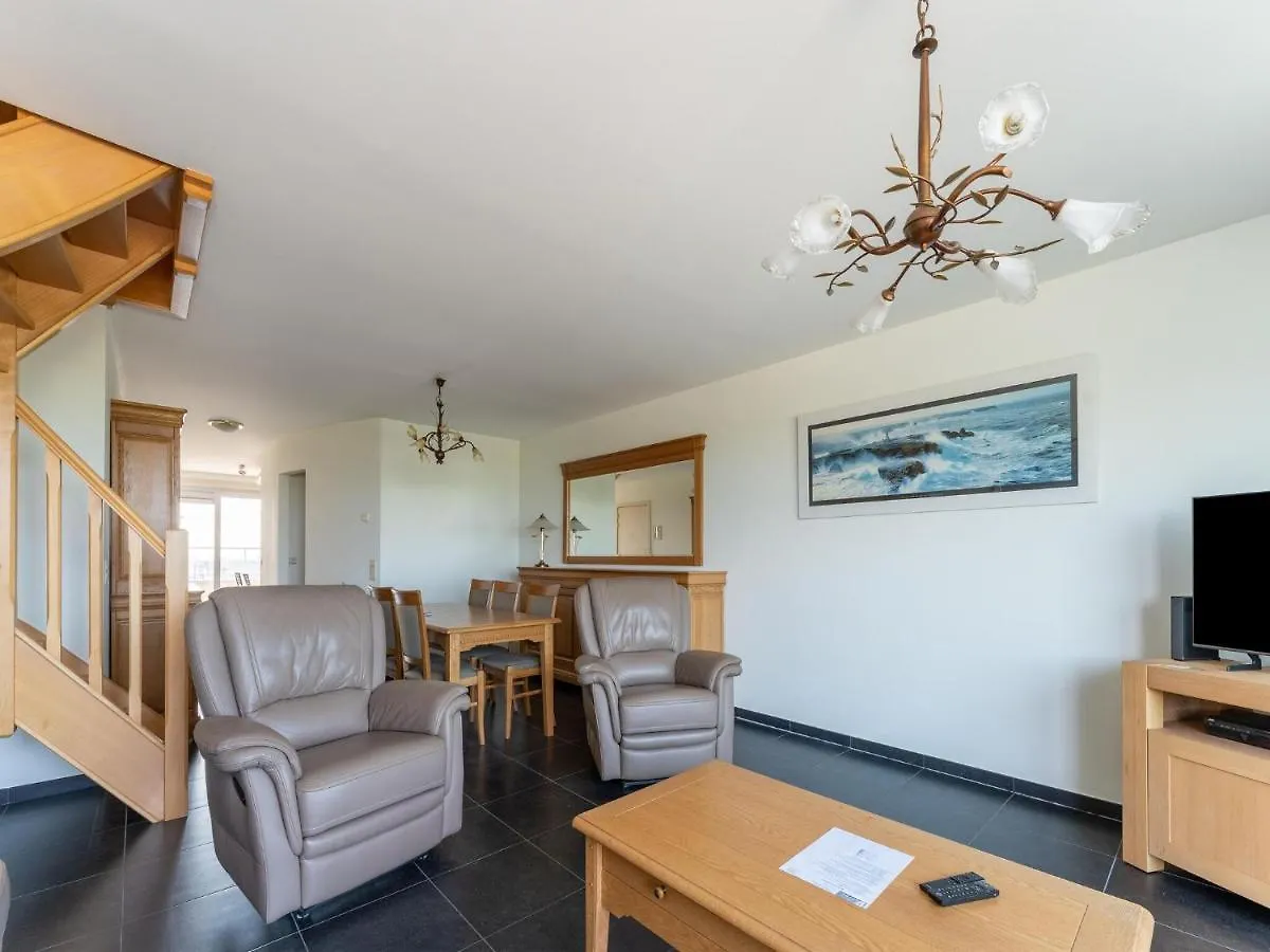 Nice Apartment In Bredene With Balcony 比利时