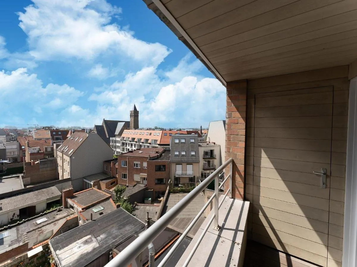 Nice Apartment In Bredene With Balcony