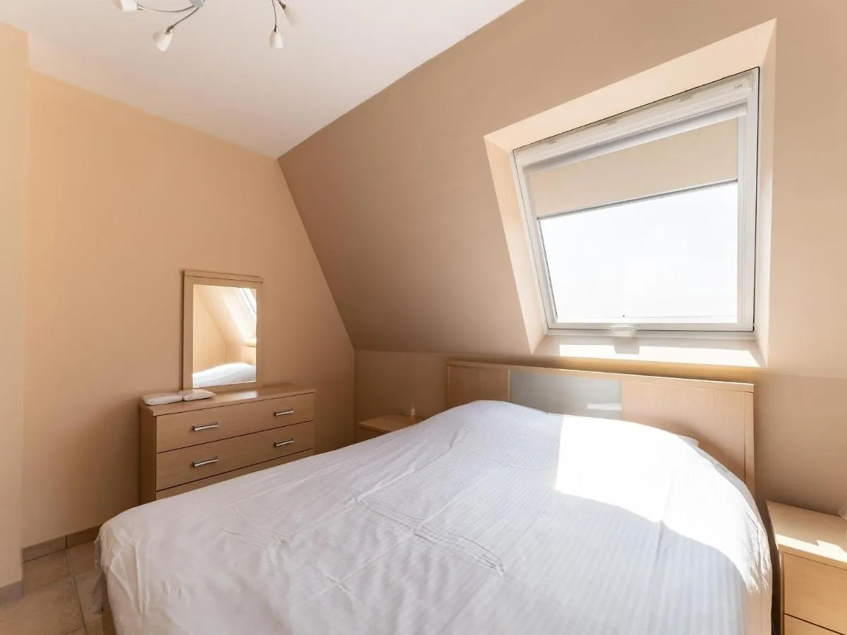 Nice Apartment In Bredene With Balcony